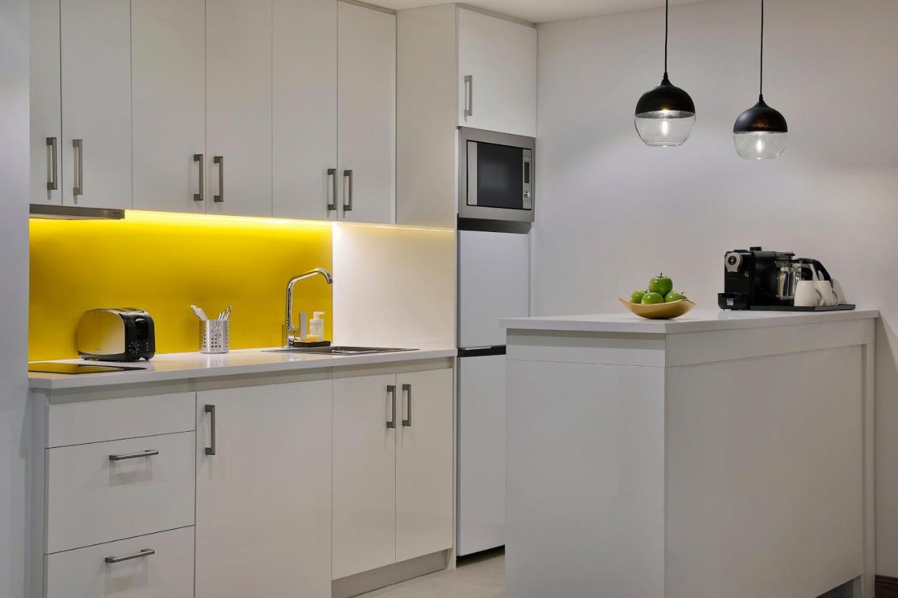 Voco Al Khobar By Ihg Otel Dış mekan fotoğraf A kitchen at the University of New South Wales