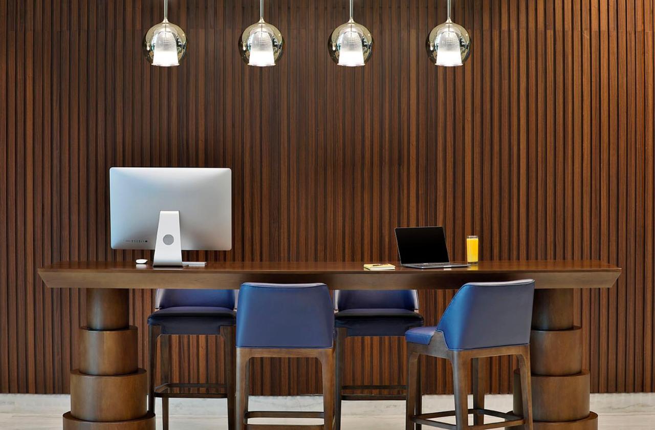 Voco Al Khobar By Ihg Otel Dış mekan fotoğraf Business Center
