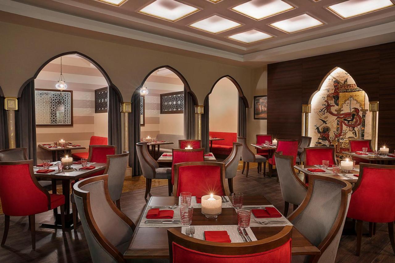 Voco Al Khobar By Ihg Otel Dış mekan fotoğraf The restaurant