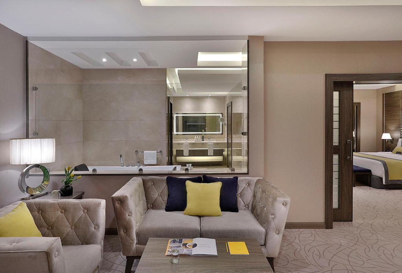 Voco Al Khobar By Ihg Otel Dış mekan fotoğraf Suite